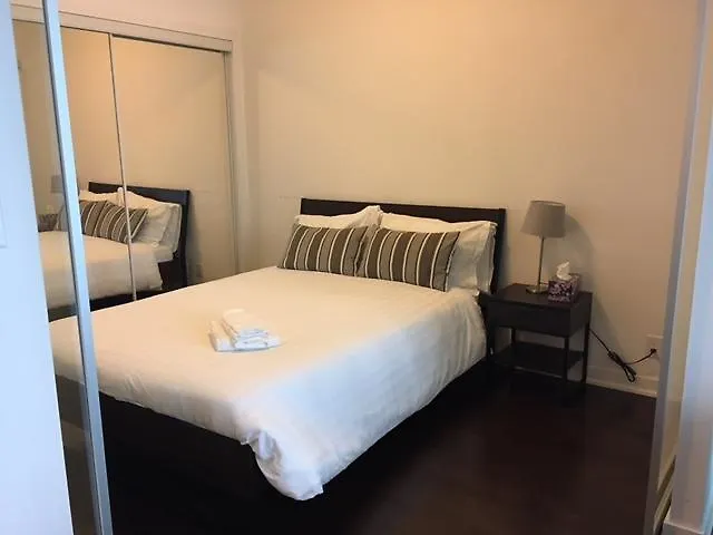Condo Downtown, Cn Tower, Financial District Apartment