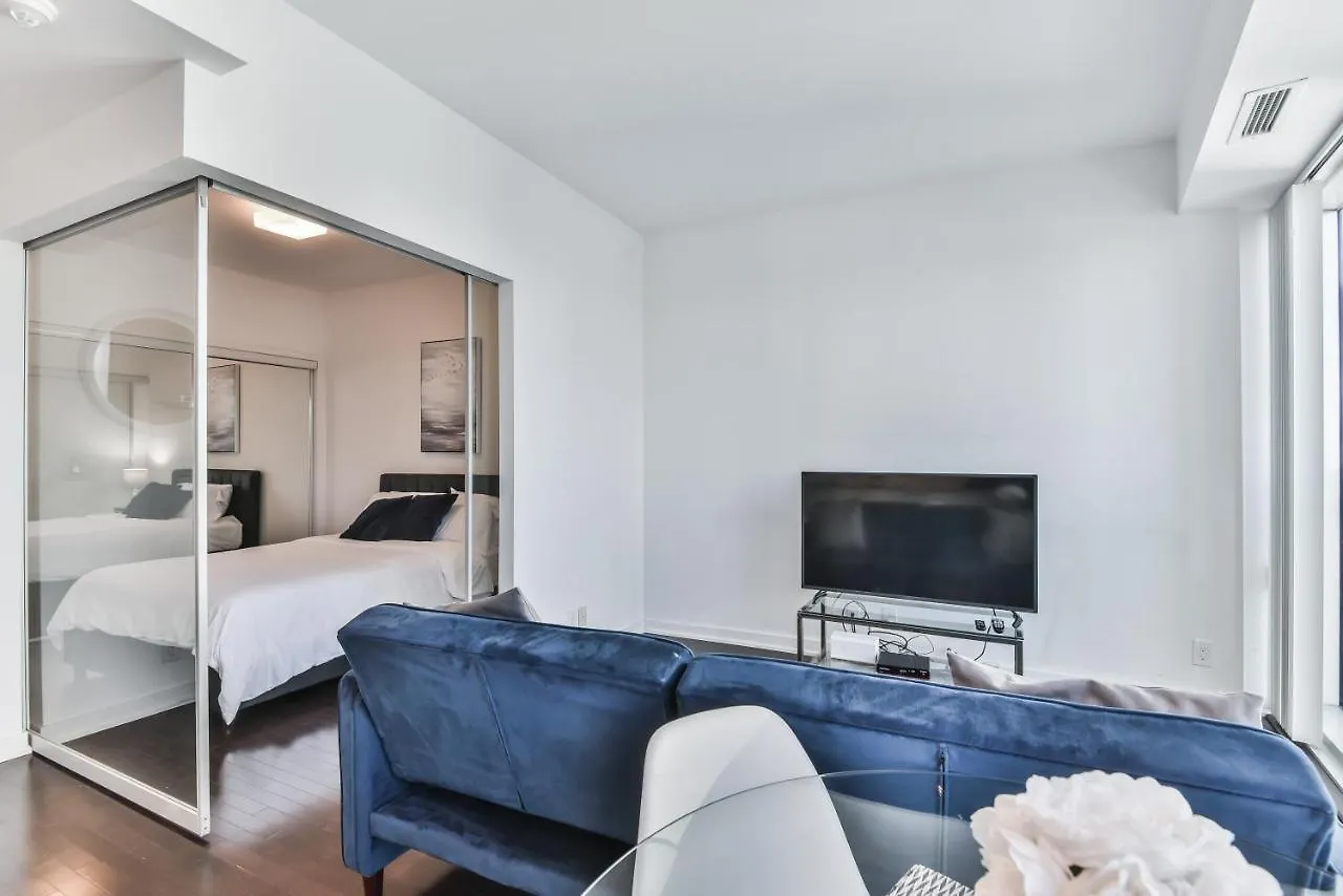 Condo Downtown, Cn Tower, Financial District Canada